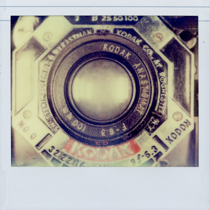Polaroid Macro 5 SLR - Impossible Project PZ680 Old Generation